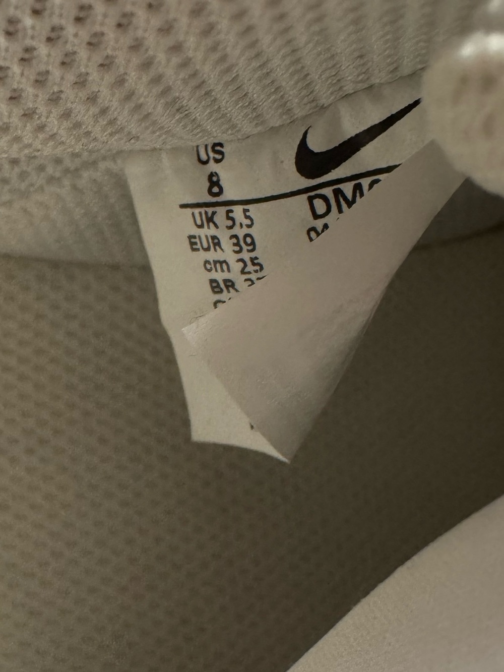 Nike Women’s White Low-Top Platform Sneakers - Picture 7 of 7